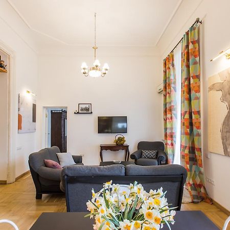 New Apartment On Rustaveli Avenue Тбилиси Экстерьер фото